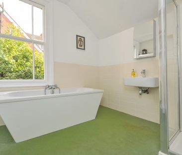 3 Double Bedroom Terrace House to let in Tunbridge Wells - Photo 5