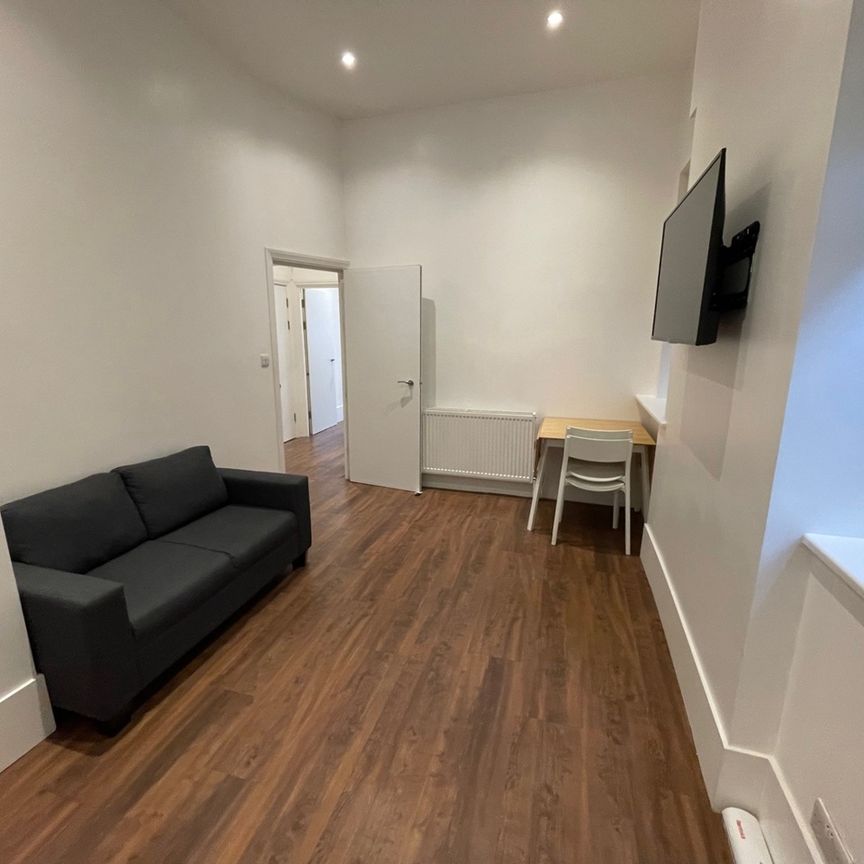 2 Bed Flat, Cranhurst Road, NW2 - Photo 1