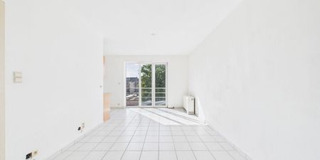 Appartement te huur in Anderlecht voor € 900 met 1 slaapkamer - Photo 3