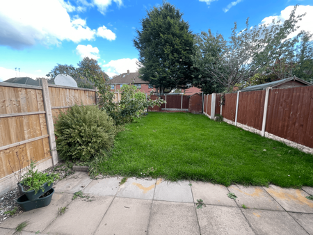 3 bedroom detached house to rent - Photo 4