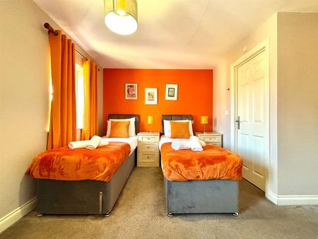 4 bedroom house - townhouse - Photo 3