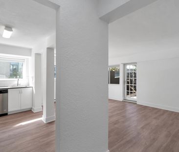 165 19th Street — 1 bedroom - Photo 2