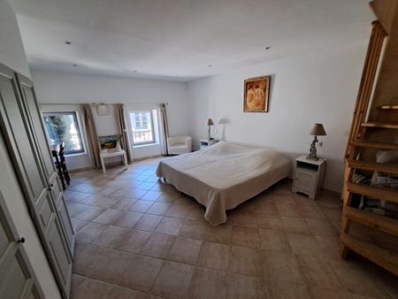 Maison Villeneuve Les Avignon 3 pièce(s) 80.72 m2 - Centre Historique - Climatisation -Terrasse , - Photo 3