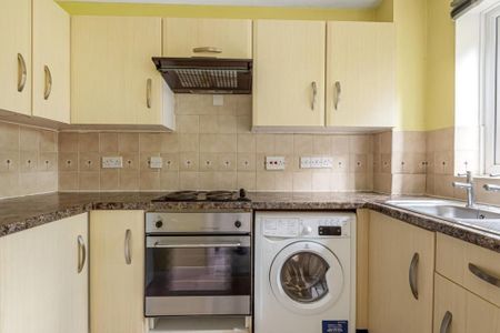 Lindley Road, Walton-On-Thames - Photo 3