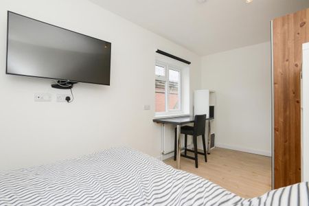 5 bedroom terraced house to rent - Photo 5