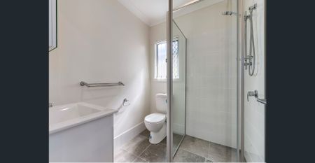 MODERN, FULLY FURNISHED, DESIGNER LOWSET STUDIO APARTMENT - Photo 4