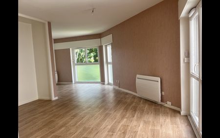 Location Appartement Studio 33 m² La Châtre - Photo 2