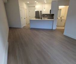 1 bed 1 bath + den for rent - Photo 2