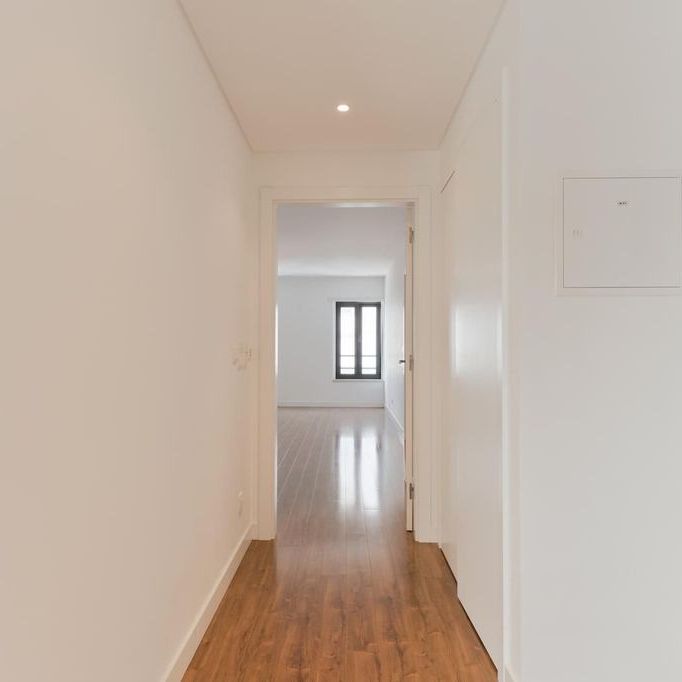 2 room luxury Apartment for rent in Cascais, Portugal - Photo 1