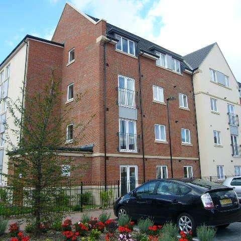 Academy Place, Isleworth, TW7 - Photo 1