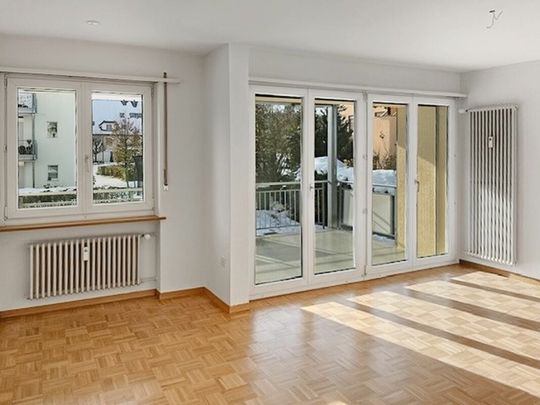 Schöne, helle 4.5 Zimmerwohnung in ruhiger Lage - Photo 1