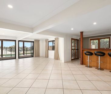 Spectacular North Facing Home with 180 Degree Views - Photo 2