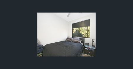 Contemporary style and air-conditioning on cosmopolitan Darby Street. - Photo 4