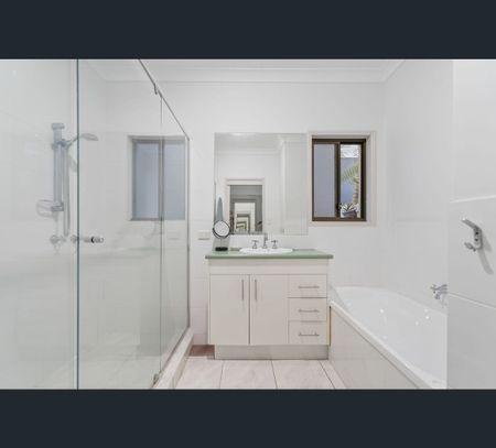8 Aquarius Street, Reedy Creek, Qld 4227 - Photo 2