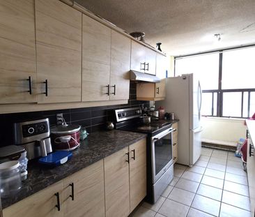 For Lease - 17 Knightsbridge Road Unit# 1202, Brampton, Ontario - Photo 6