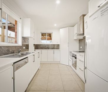 Neat and Tidy Family Home Ready To Be Leased! - Photo 3