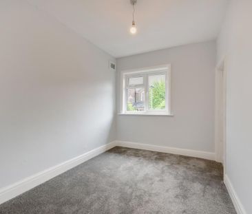 4 bedroom semi-detached house to rent - Photo 4