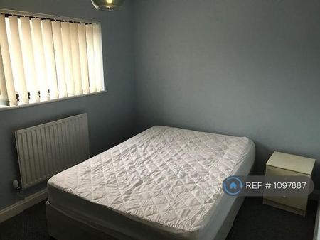 2 bedroom semi-detached house to rent - Photo 5