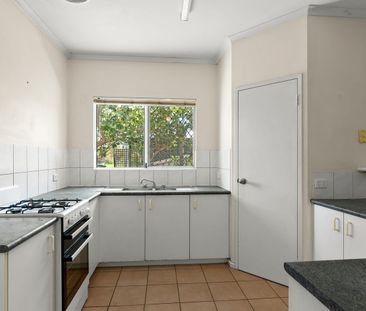 Cable Beach Home with Spacious Backyard - Photo 6