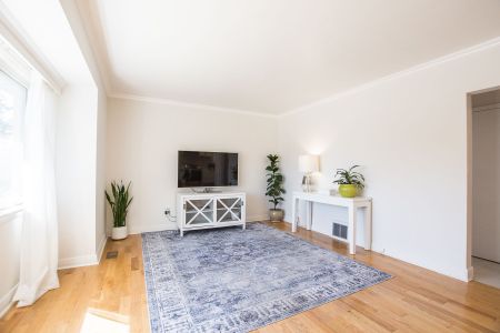 For Lease - 42 Sunray Crescent, Toronto, Ontario - Photo 3