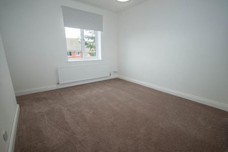 3 bedroom detached house to rent - Photo 3