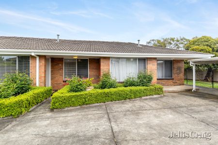 2/11 Corryong Court, Alfredton - Photo 3