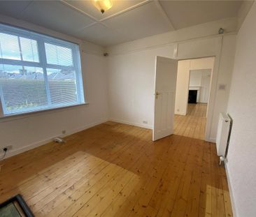 3 bedroom detached house to rent - Photo 3