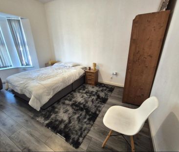 1 bedroom in a house share to rent - Photo 6