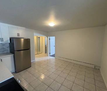 For Lease - 2005 Dufferin Street Unit# 2, Toronto, Ontario - Photo 6
