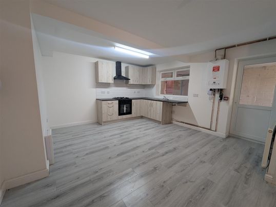 2 Beds - Apartment - - Photo 1
