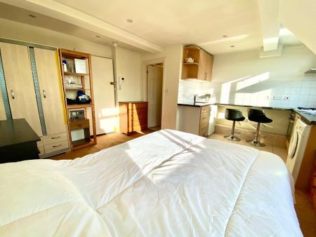 Studio to rent - Photo 5