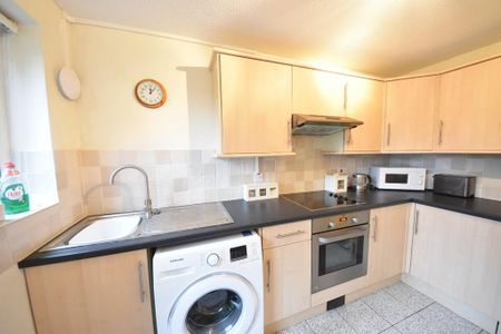 2 bedroom terraced house to rent - Photo 5