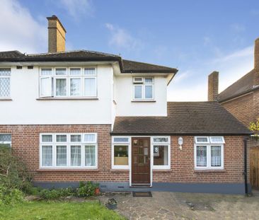4 bedroom semi-detached house to rent - Photo 1