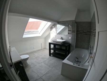 Location Maison 4 pièces 93m² LA MADELEINE 59110 - Photo 4