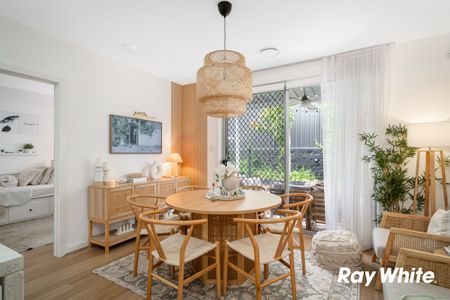 Modern Family Living with Solar Battery, EV Charging & Smart-Home Features! - Photo 3