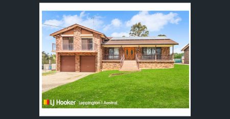 EXPANSIVE FAMILY HOME, SHED & POOL - Photo 5