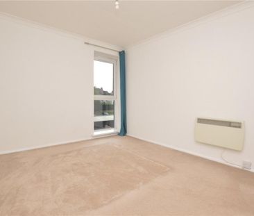 2 Bed Penthouse, Leeds, LS8 - Photo 2