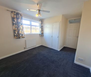 Sycamore Avenue, Knottingley - Photo 5