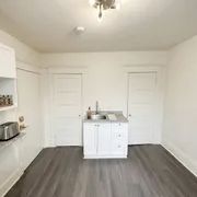 1 room apartment of 47m² in Sherbrooke - Photo 2