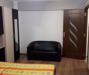 Garsoniera str.Marchian cu vedere spre Teatrul Eminescu - Photo 5