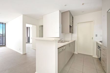 North Facing 2 bedroom Apartment - Photo 2