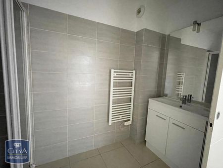 Location Appartement 2 pièces 46m² BOUJAN SUR LIBRON 34760 - Photo 5