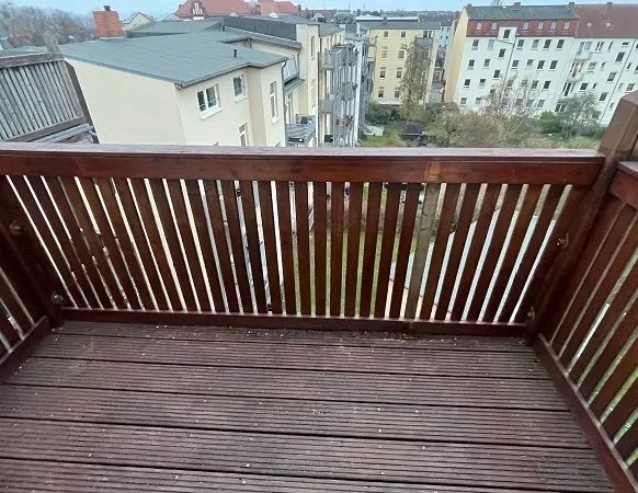 Großzügige 3 Zimmer-Wohnung mit Balkon in der Werdervorstadt zu mieten! - Foto 1