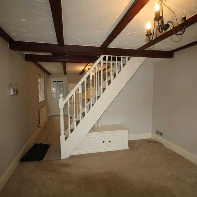 2 bedroom cottage to rent - Photo 1
