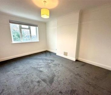 3 bedroom apartment to rent - Photo 2