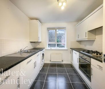 2 bedroom flat to rent - Photo 6