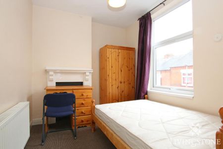 6 bedroom townhouse to rent - Photo 3