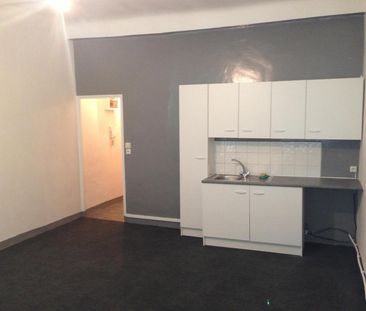 Location Appartement 2 pièces 36m² ST MAXIMIN LA STE BAUME 83470 - Photo 1