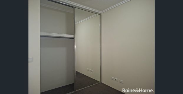Apartment Available at Roma St Parklands - Photo 1