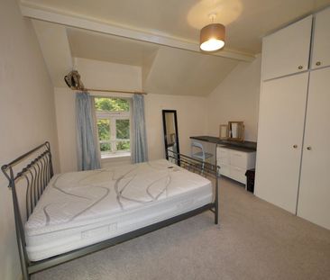 2 Bed Flat, North Hill Road, LS6 - Photo 4